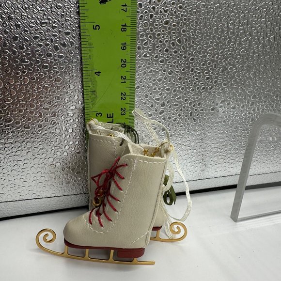 Hallmark Keepsake Ornament Skating To and Fro 2003 Christmas Holiday Mouse - Picture 8 of 9
